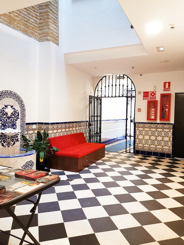 Hostel A2c - Adults Only 7/45