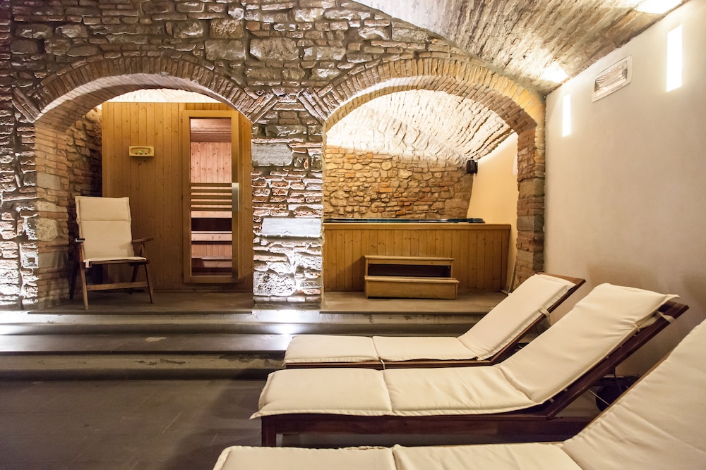 Borghese Palace Art Hotel 43/71