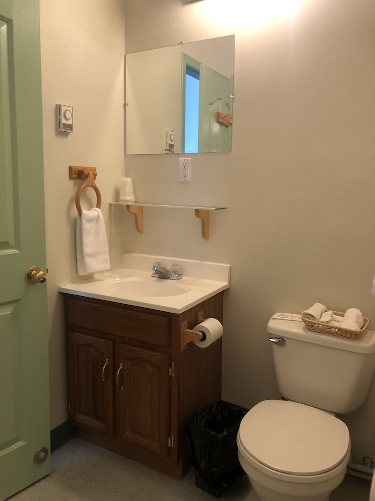 IceBerg Inn 25/25
