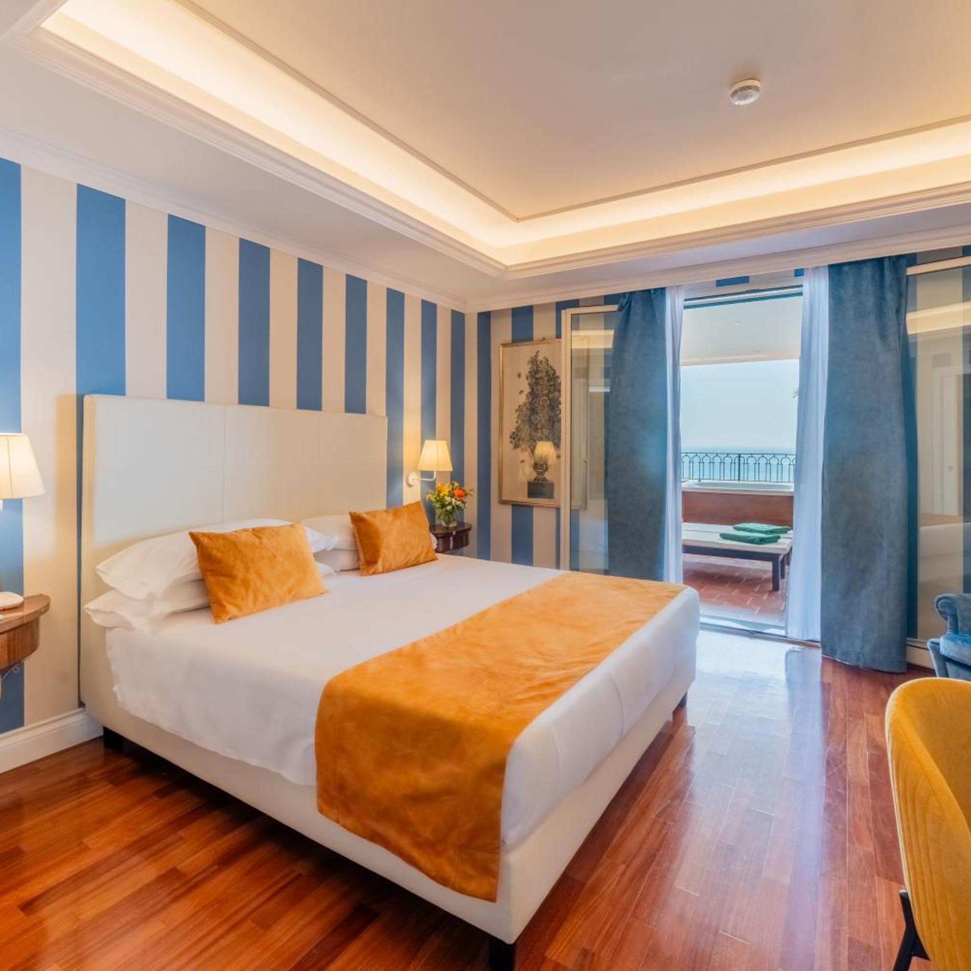 Suite, King Bed