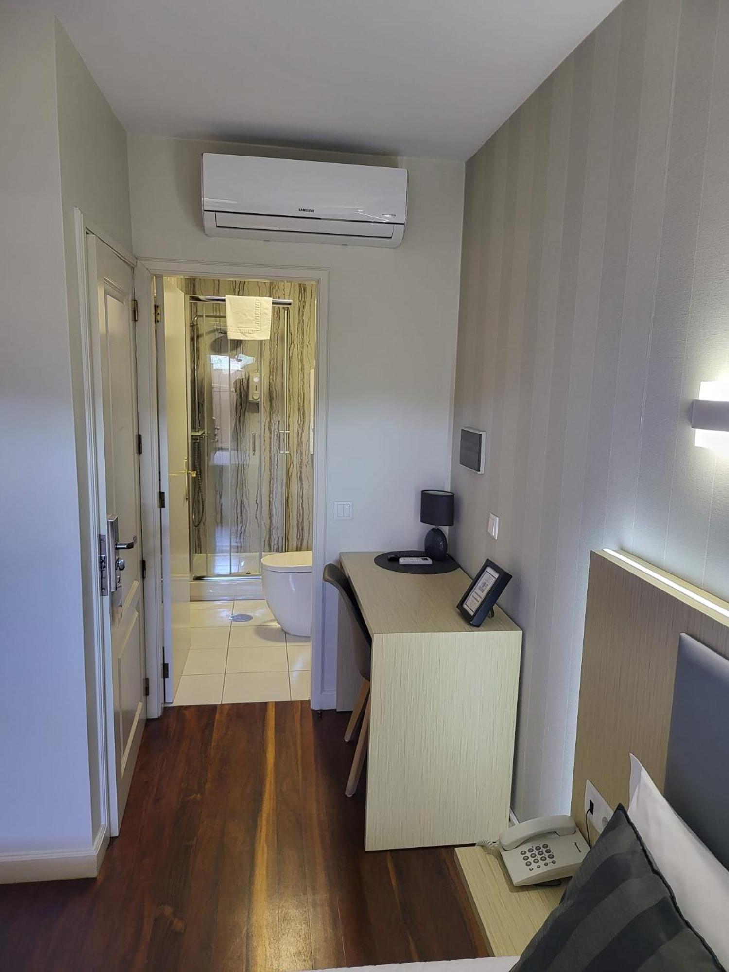 Hotel Residencial Dora 10/50