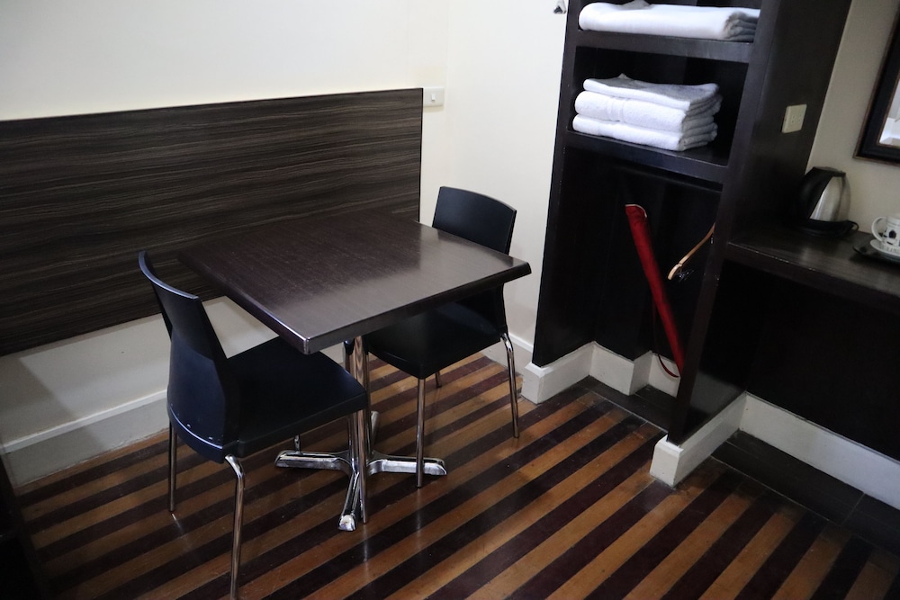 Domicilio Lorenzo Apartelle 46/71