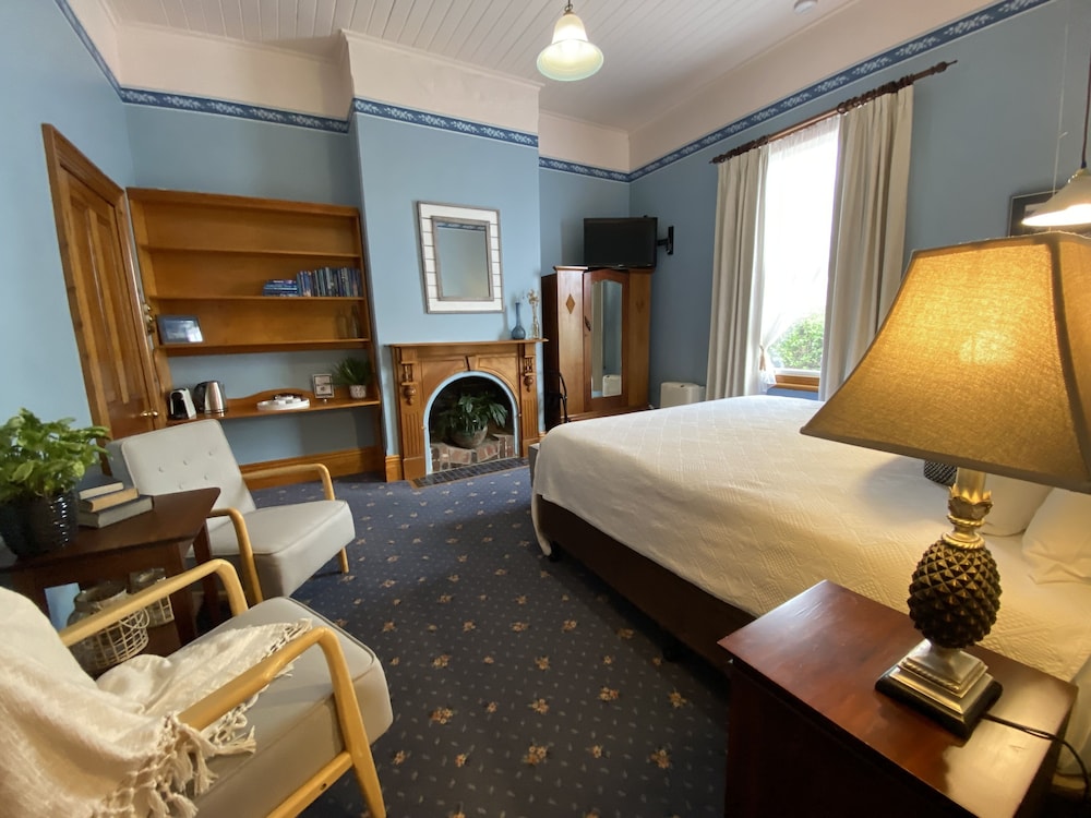 Hanlon House Bed And Breakfast 11/52