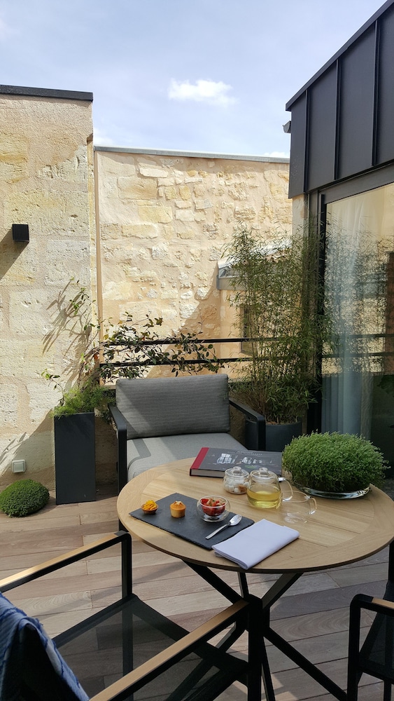 Hôtel Cardinal 61/66