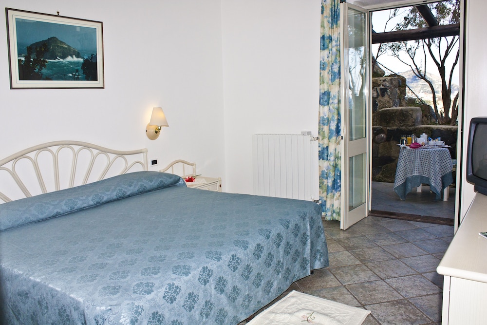 Punta Chiarito Resort 25/67