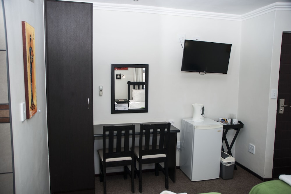 Towers Lodge 19/29