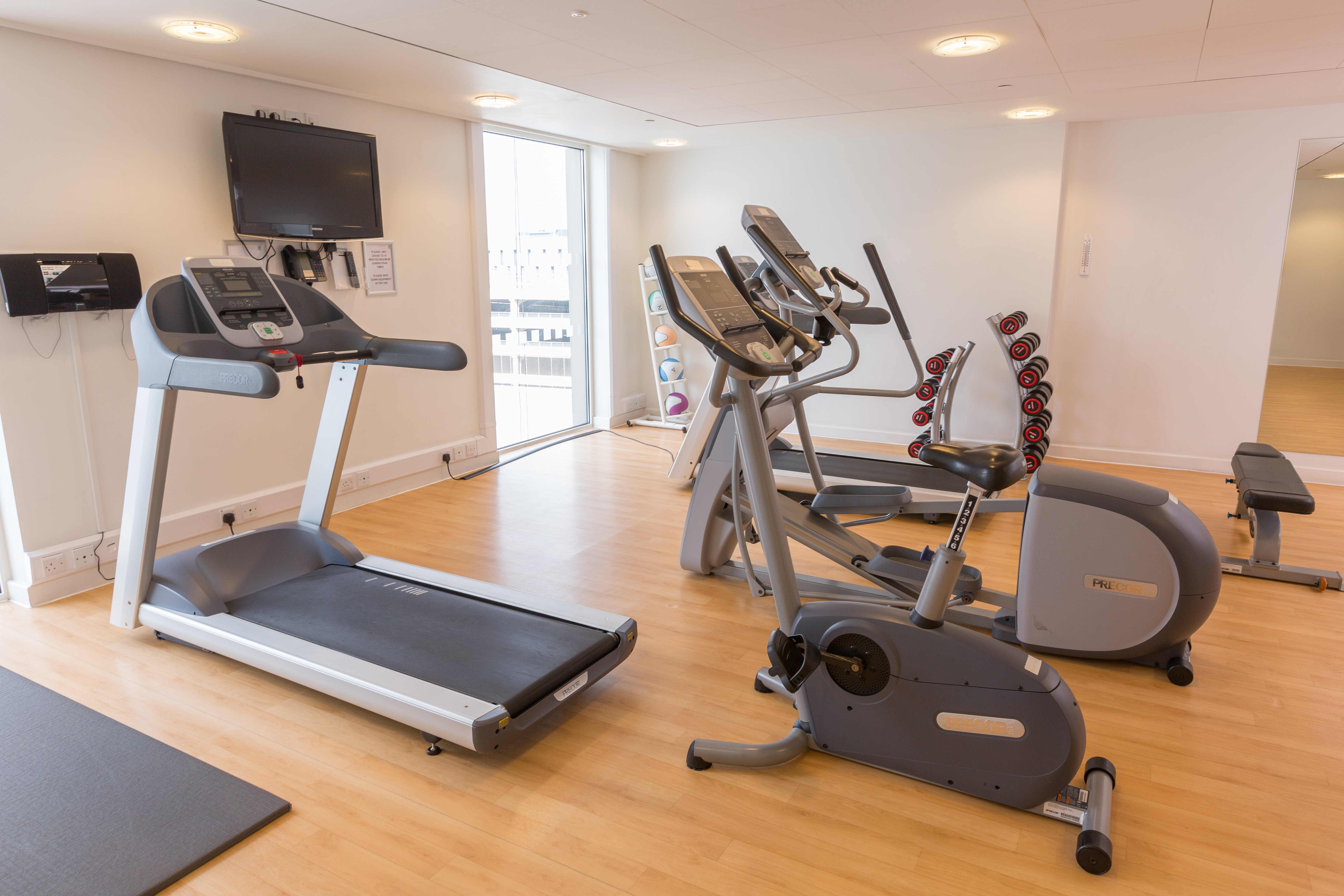 Holiday Inn Manchester Media City Uk 25/50