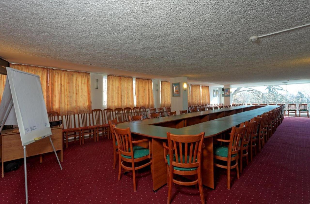 Pliska Hotel 39/48