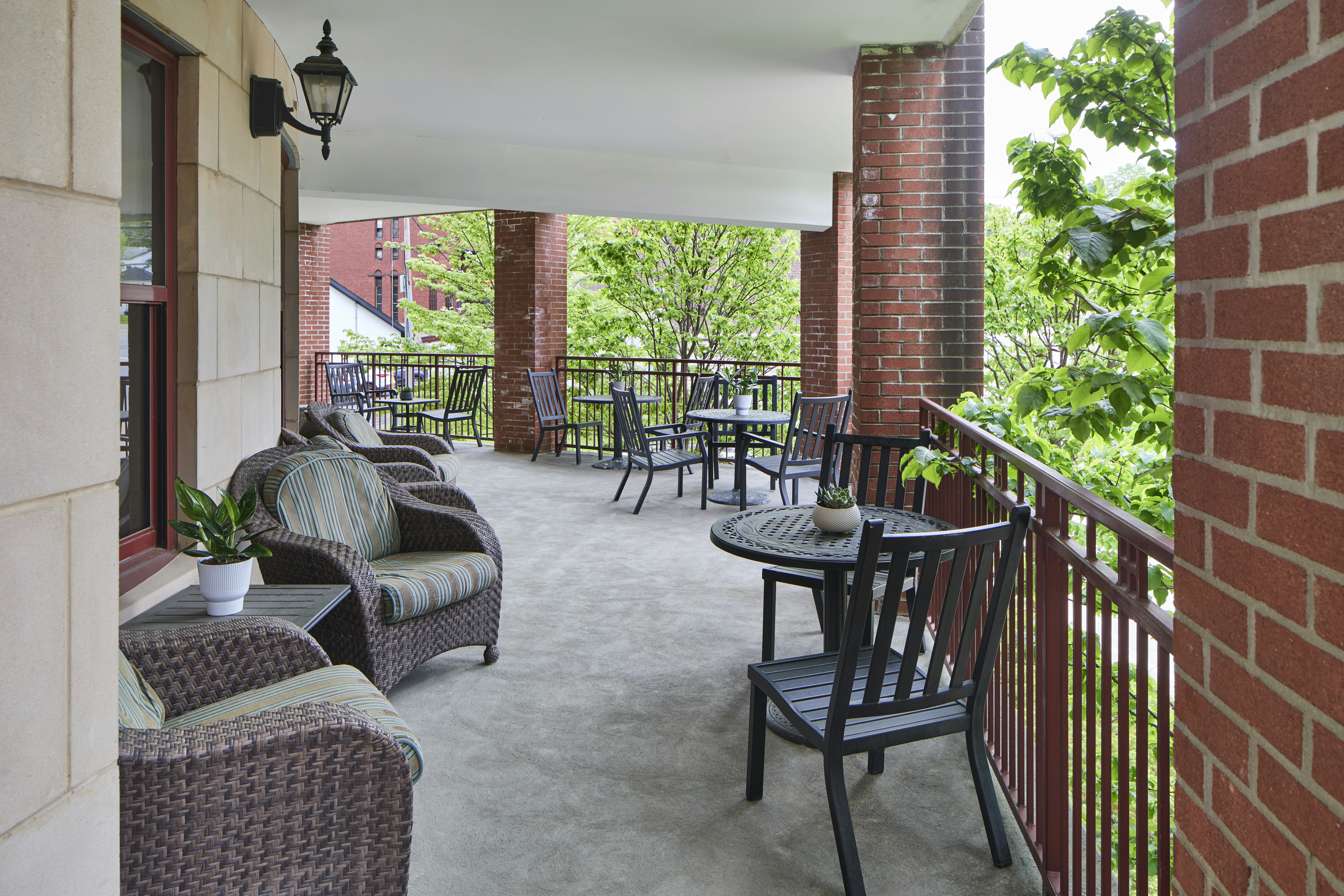 Hampton Inn Suites Saratoga Springs Downtown 33/69