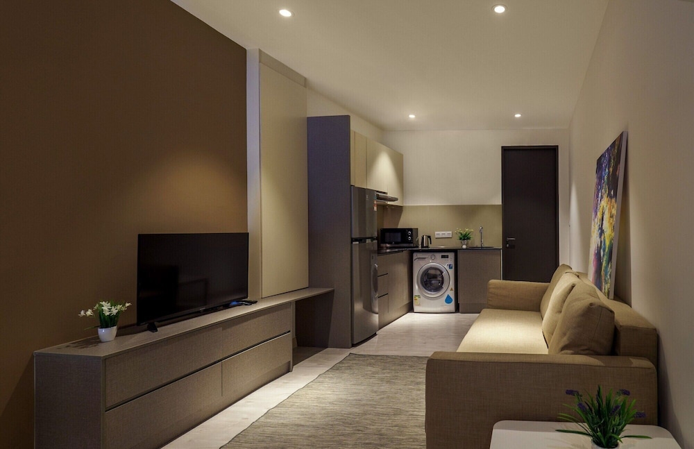 Hutton Central Hotel Managed by The Ascott Limited 47/55