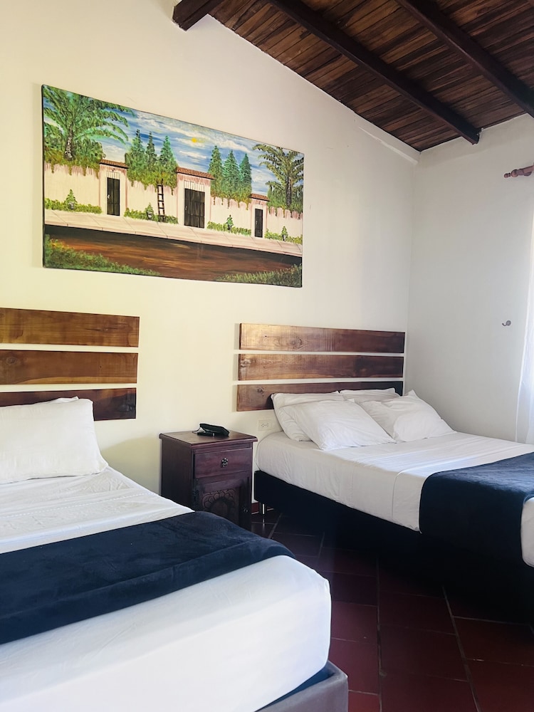 Hotel Campestre Palmas Del Zamorano 15/50