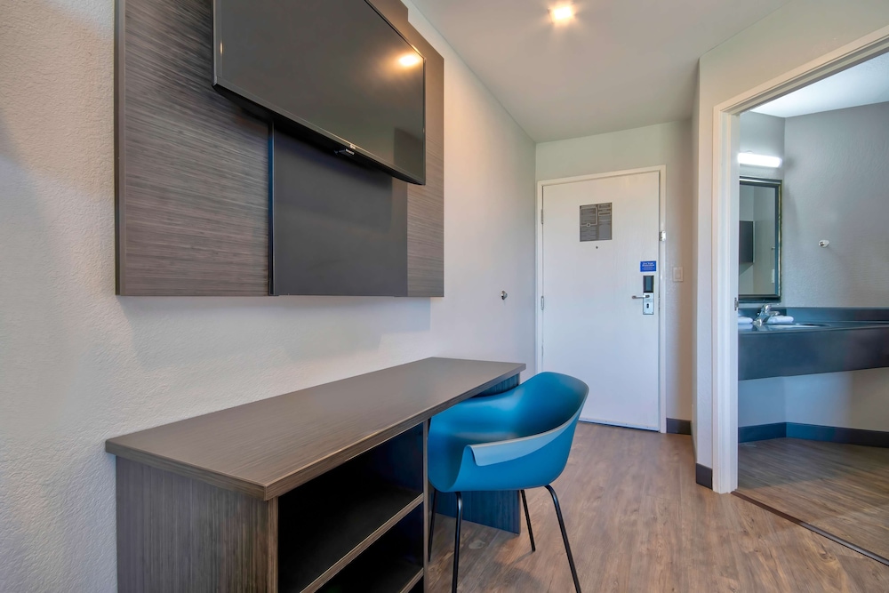Motel6 Harlingen, TX 38/52
