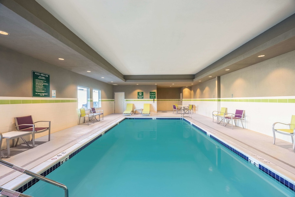 La Quinta Inn & Suites by Wyndham Memphis Downtown 14/36