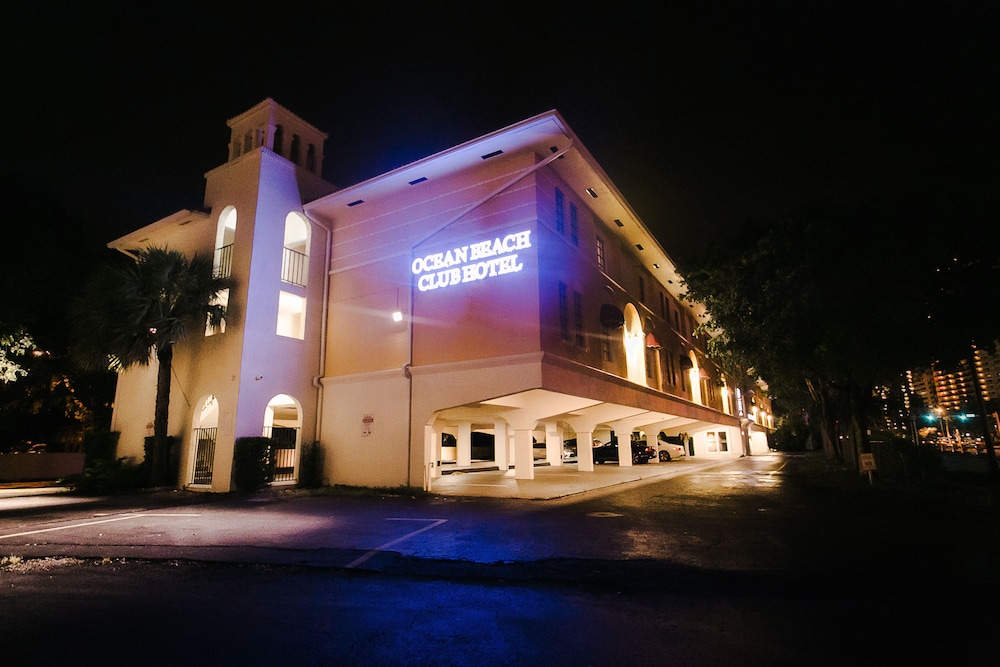 Ocean Beach Club Hotel 3/44
