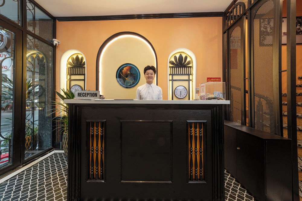 Omina Hanoi Hotel 2/50