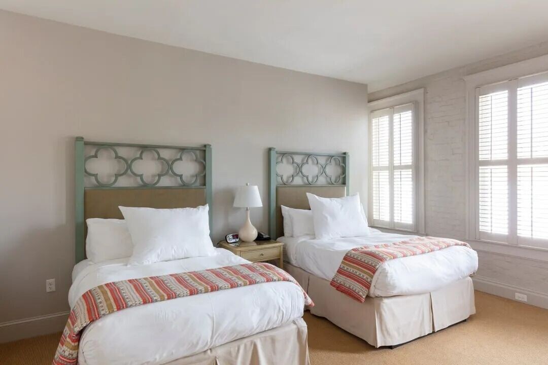 Deluxe, 2 Double Beds