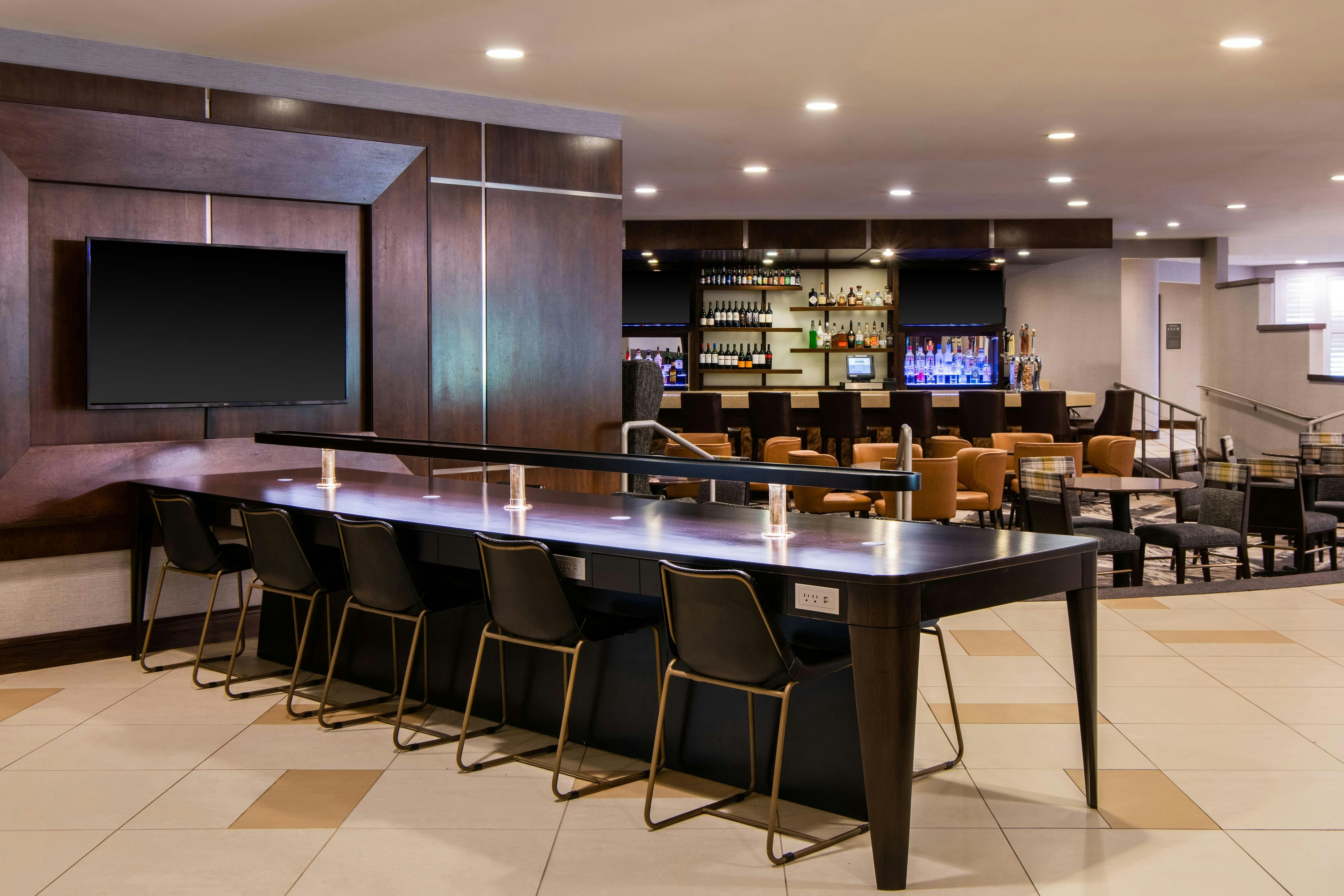 Sheraton Ann Arbor Hotel 33/65