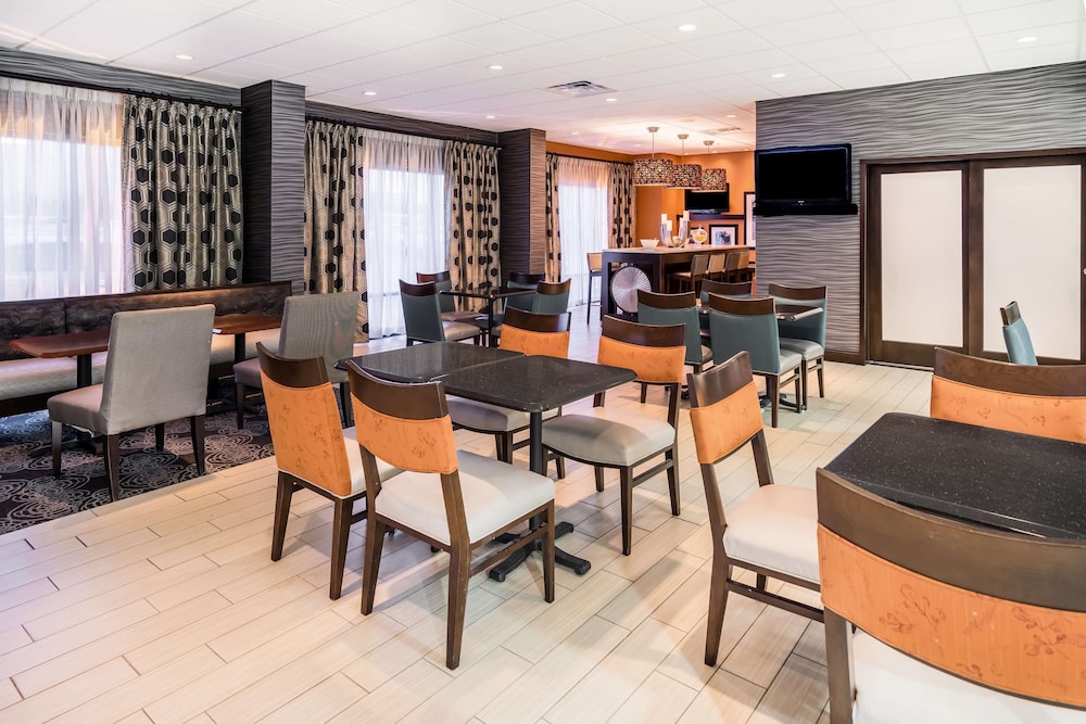 Hampton Inn Dover de 24/30