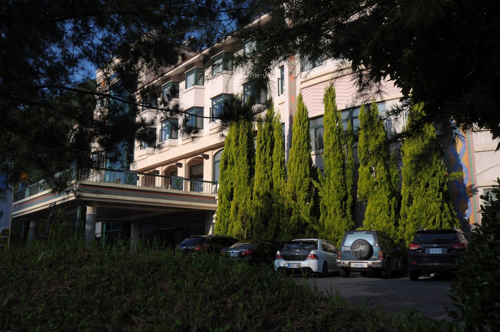 Hoya Resort Hotel Wuling 31/33
