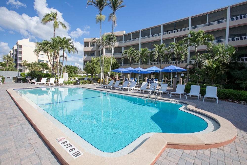 Marco Beach Vacation Suites 69/73