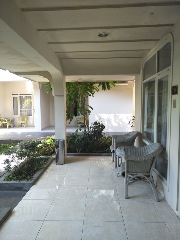 Grand Rosela Yogyakarta Hotel 36/74