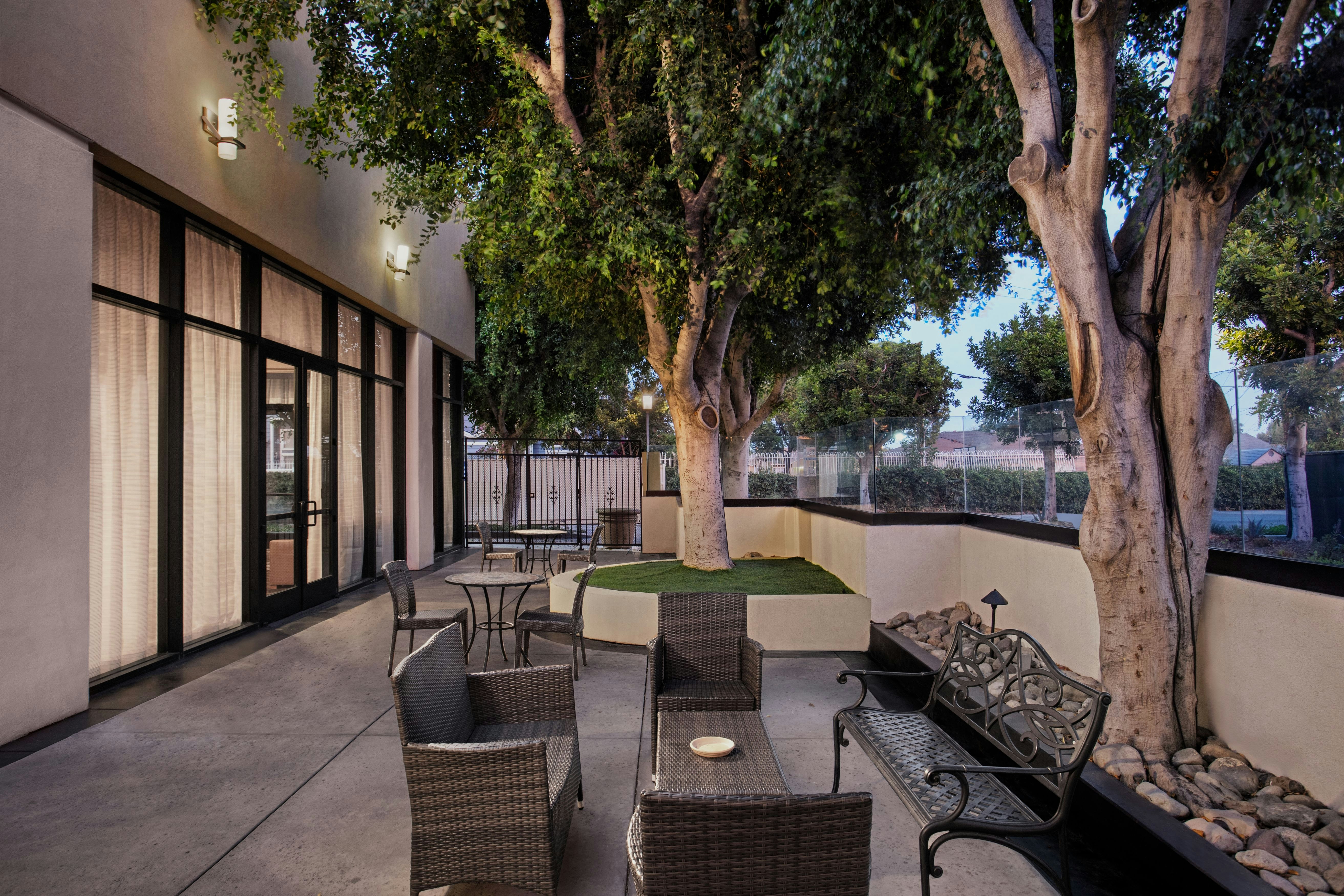 DoubleTree by Hilton Hotel Los Angeles Norwalk 39/59