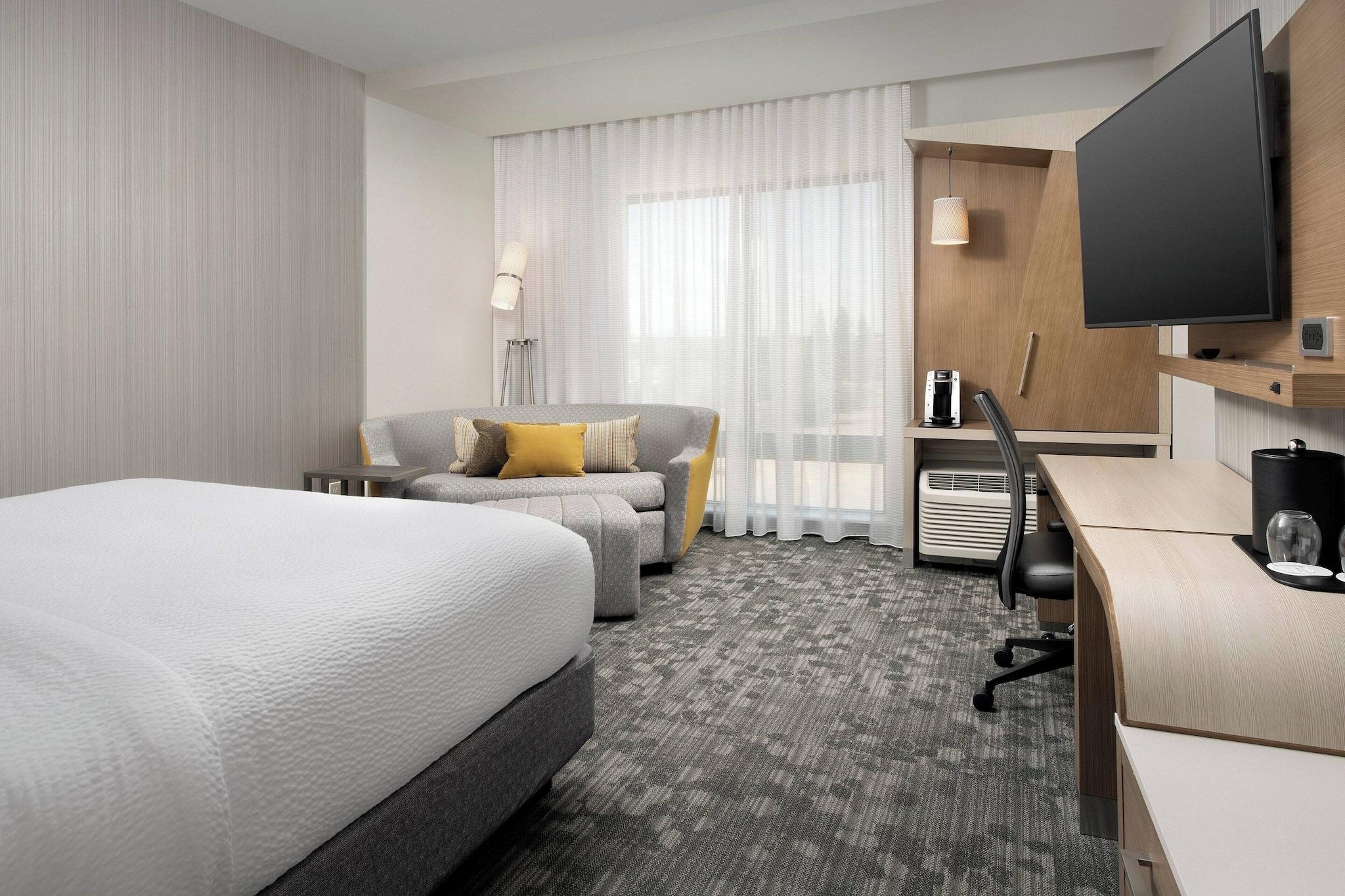 Room, Double Bed, Accessible