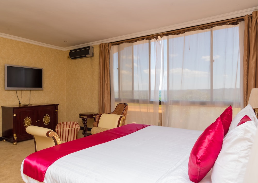 Simama Hotel 16/50