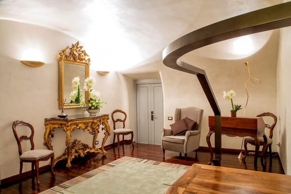 Palazzo De Cupis 43/54