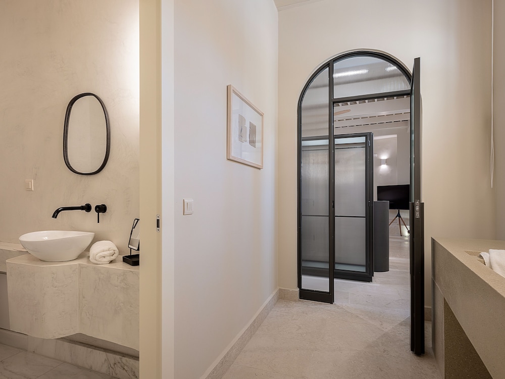 Azade Boutique Hotel 55/61