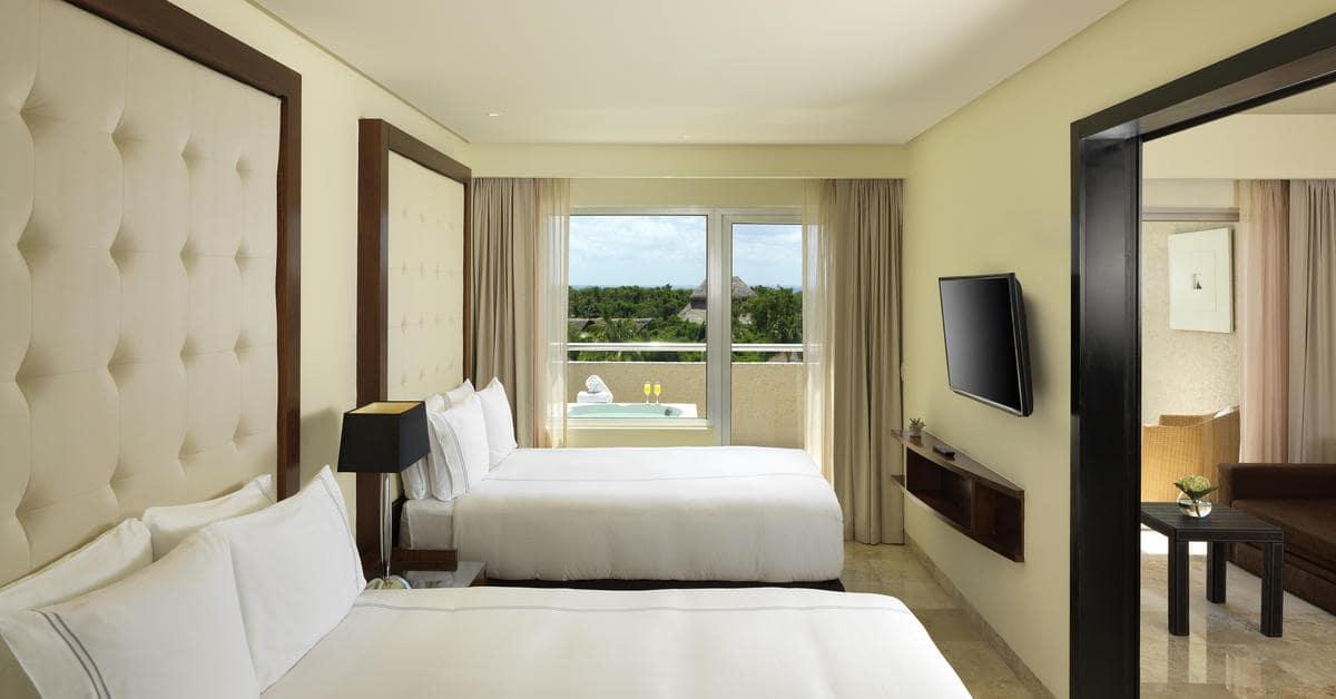Standard, King Bed