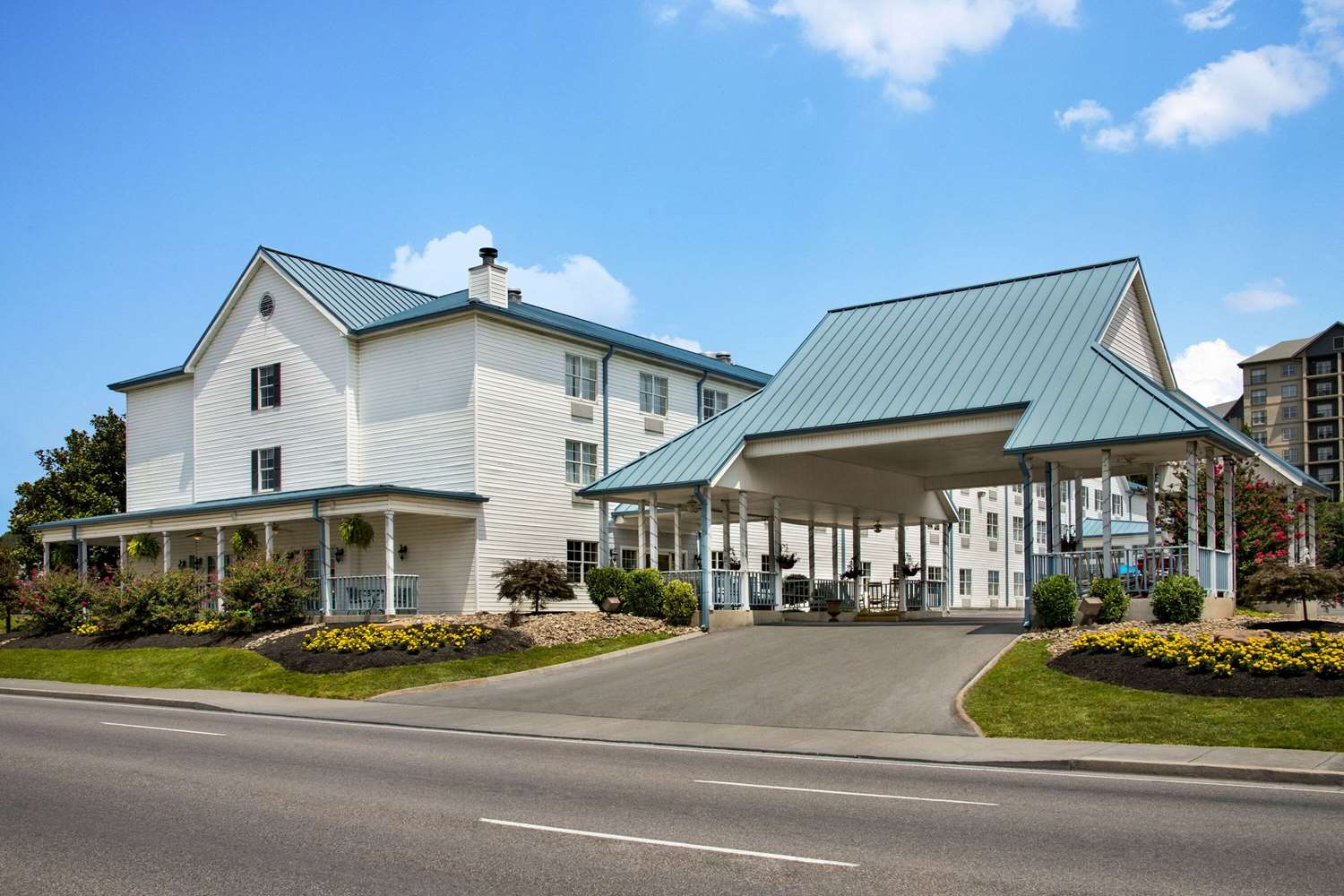 Ramada By Wyndham Pigeon Forge North 9/57