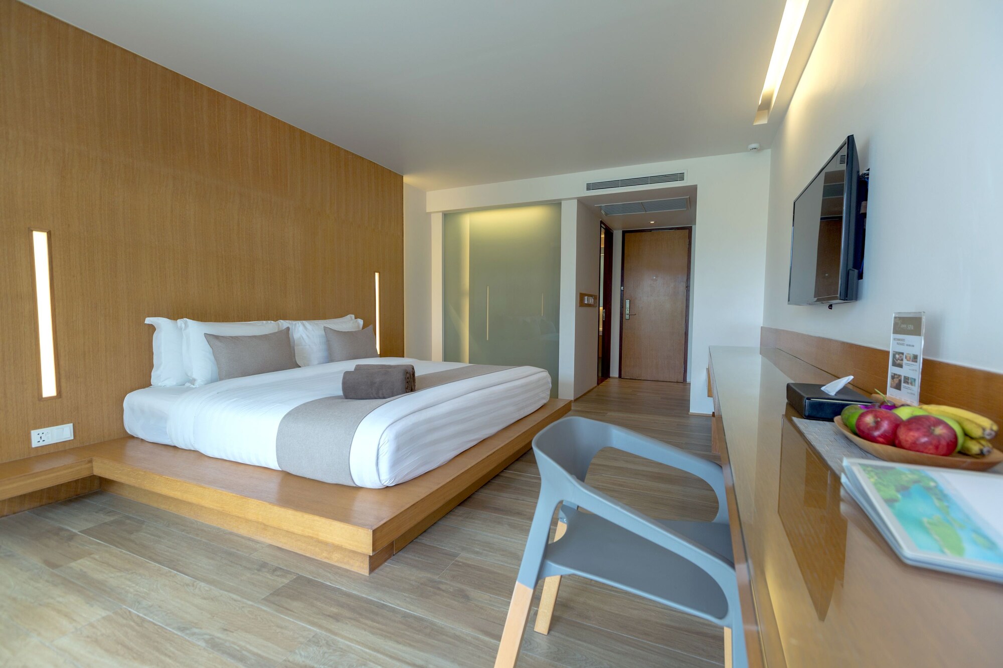 POOL, SPA, DELUXE, SUITE