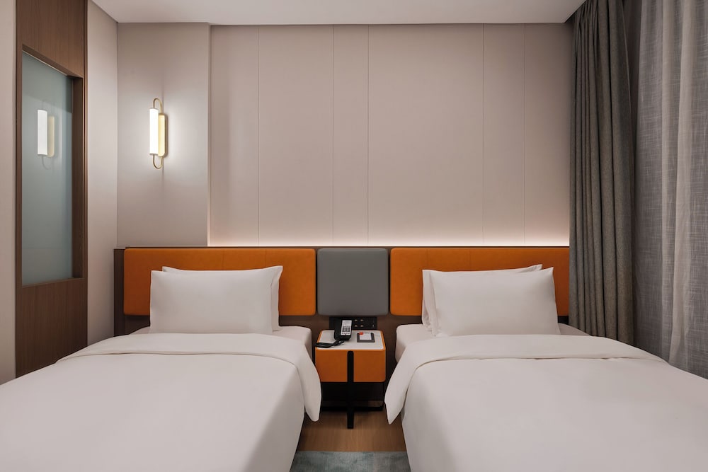 Novotel Hangzhou Xintiandi 11/50