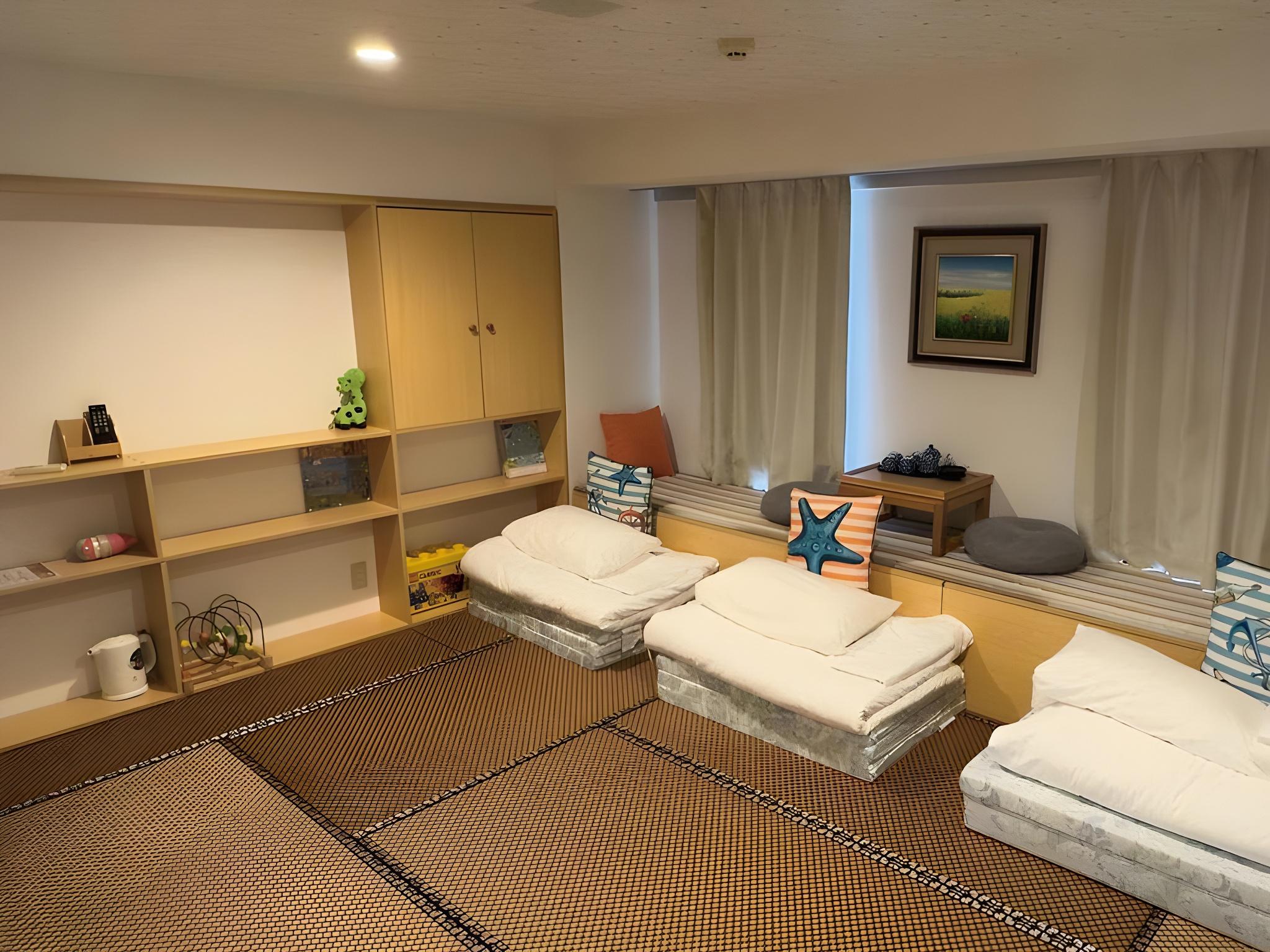 Japanese, 3 Beds