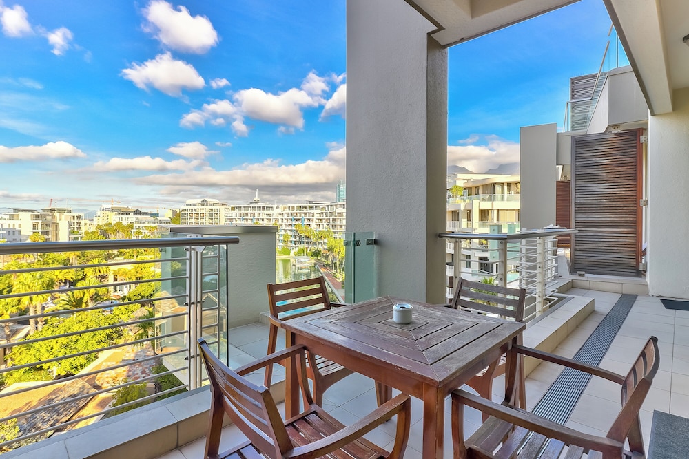Lawhill Luxury Apartments 58/73