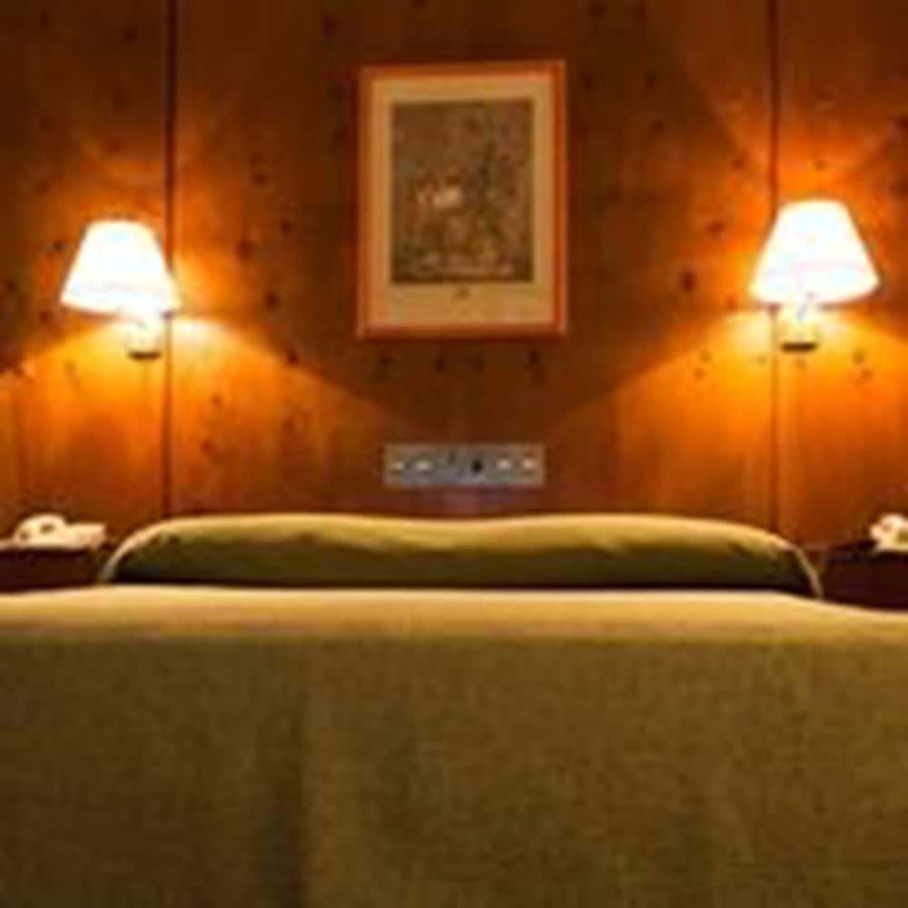 Hotel del Jardin 20/50