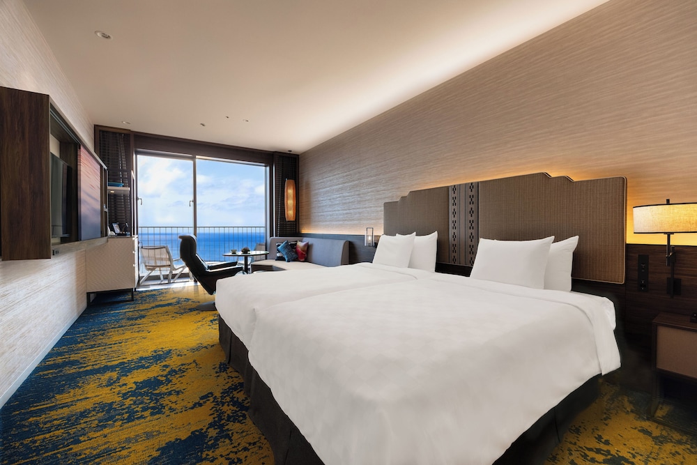 Club, Deluxe, Twin Beds, with Pool, Lounge Access