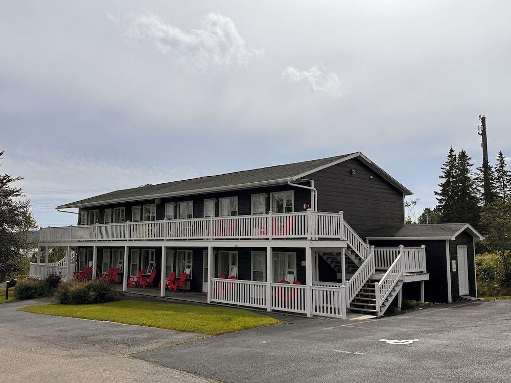 Ceilidh Country Lodge 36/48