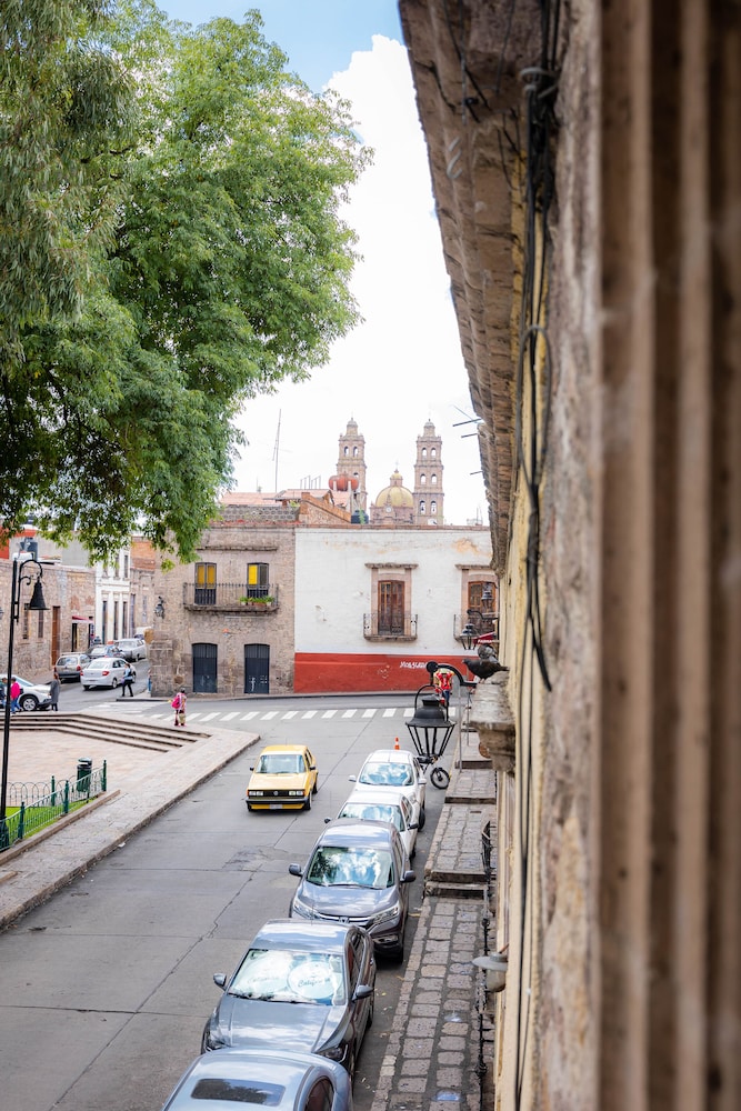 Hotel El Carmen 51/59