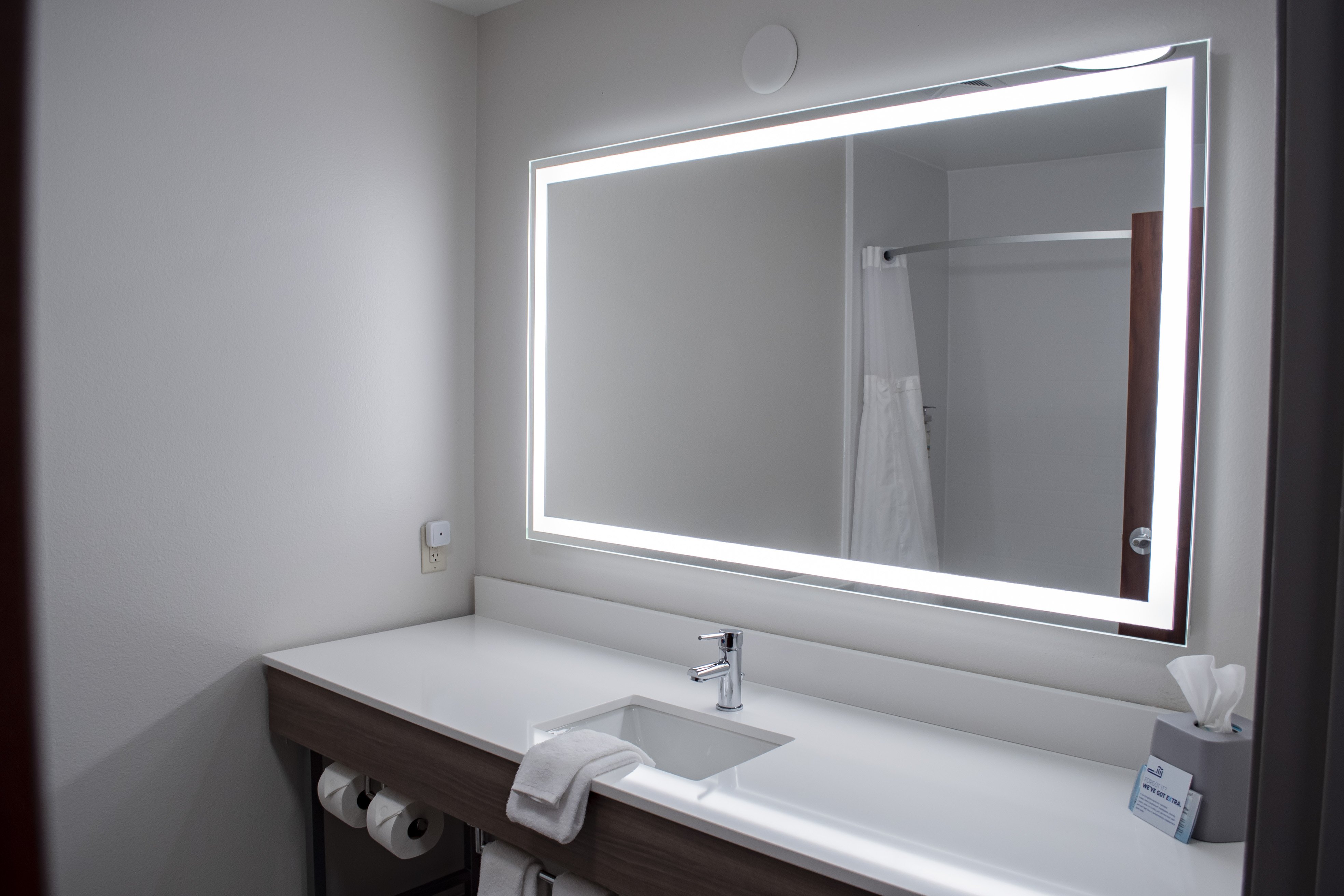 Holiday Inn Express Hotel And Suites Mason City 76/76
