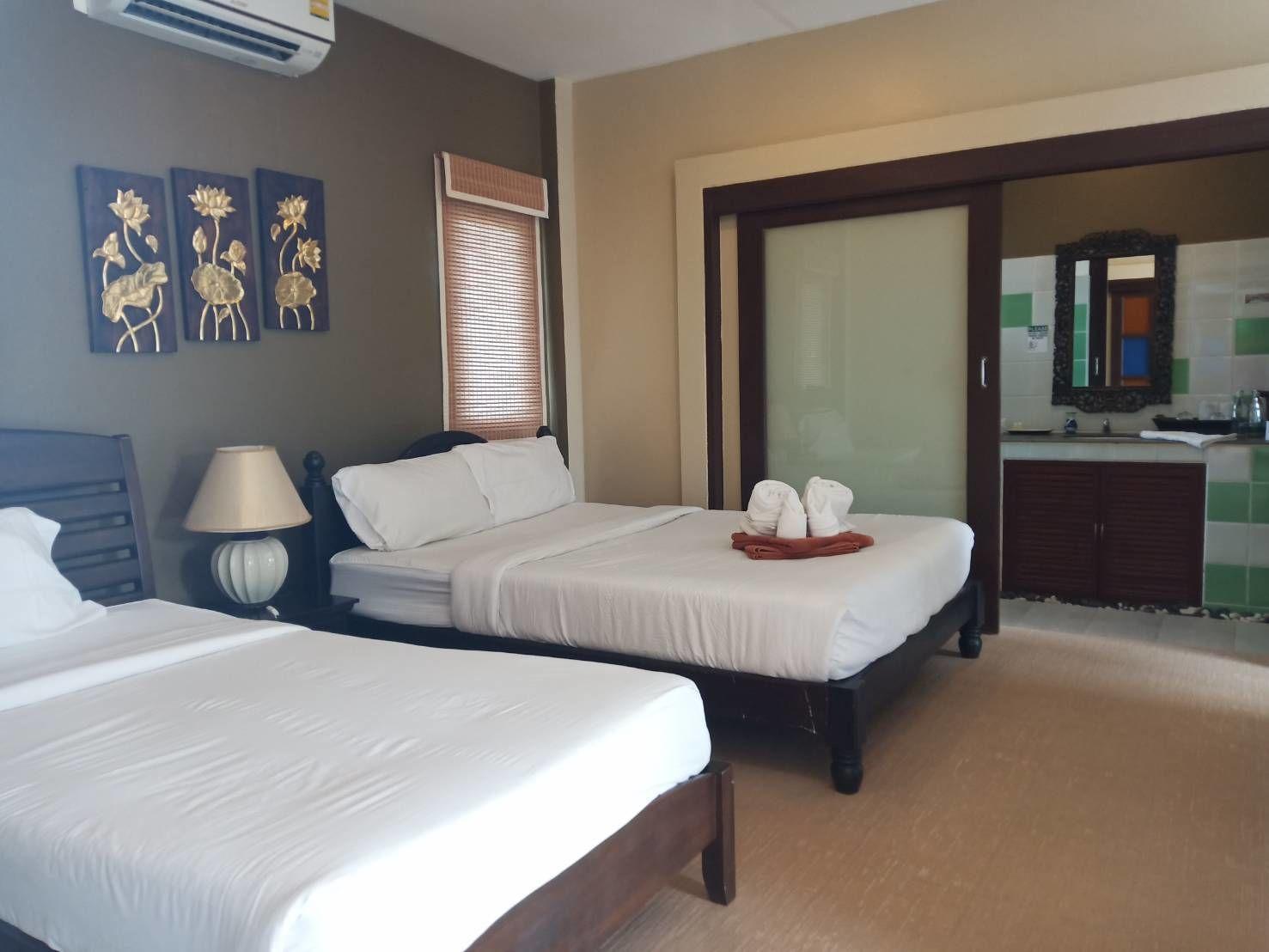 Mini, Superior, Suite, King Bed, Pool View