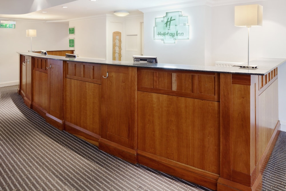 HOLIDAY INN BASILDON 9/75