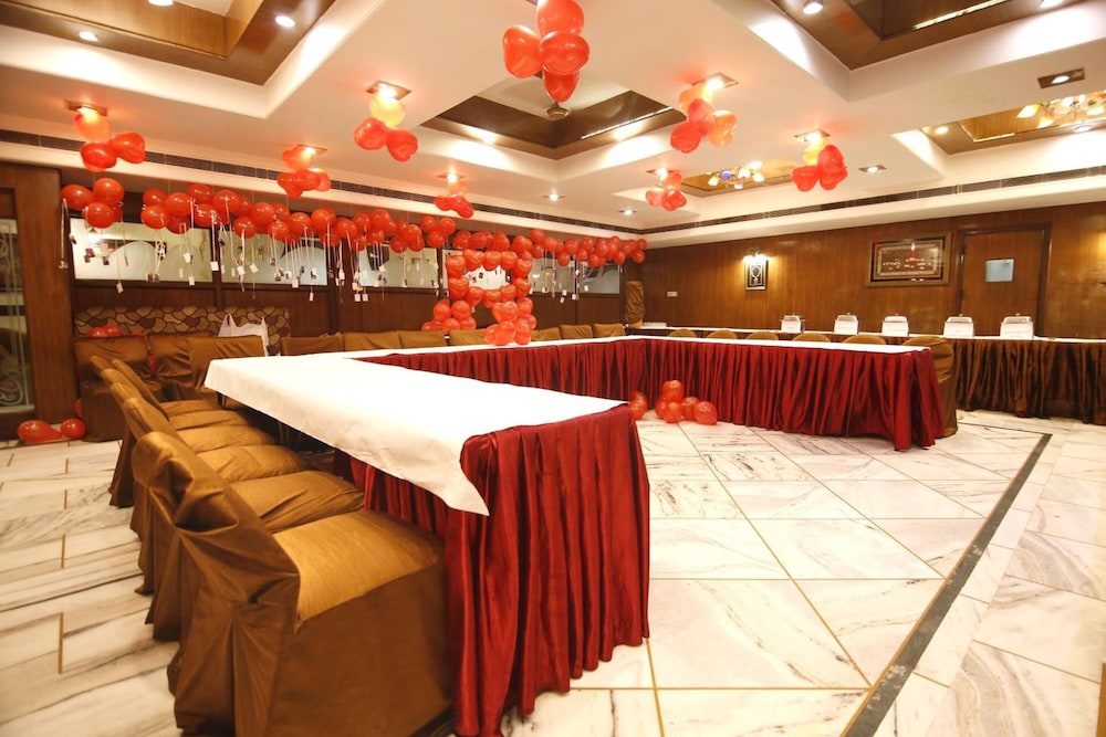 HOTEL SHEETAL REGENCY 12/41