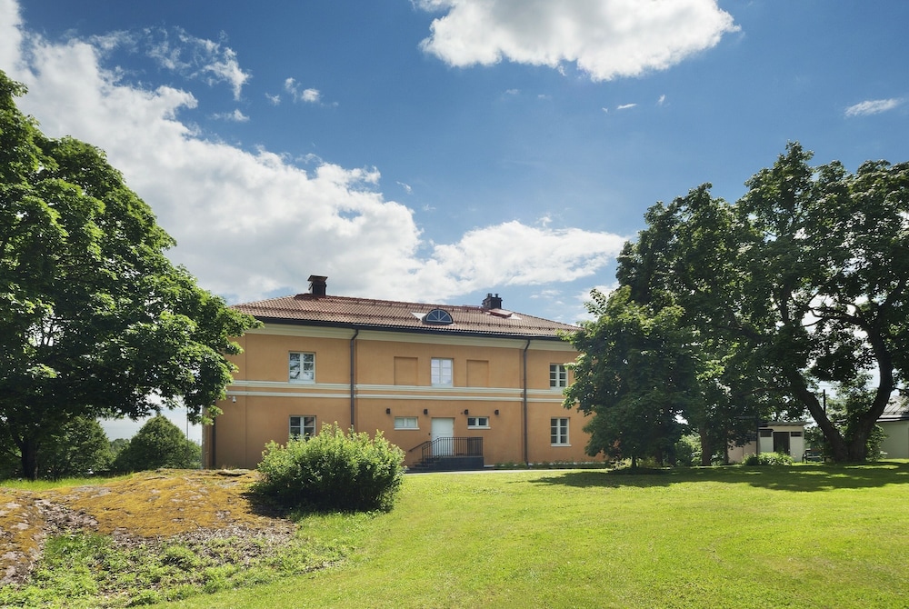 Hämeenkylä Manor 45/50