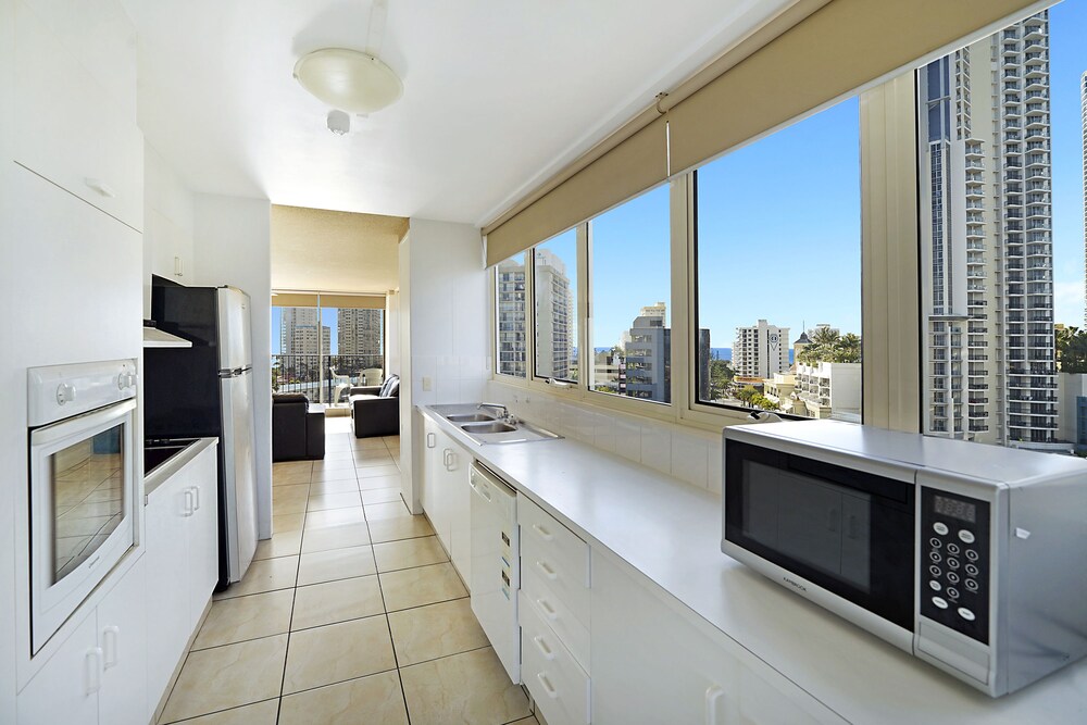 Condor Ocean View Apartments 52/74