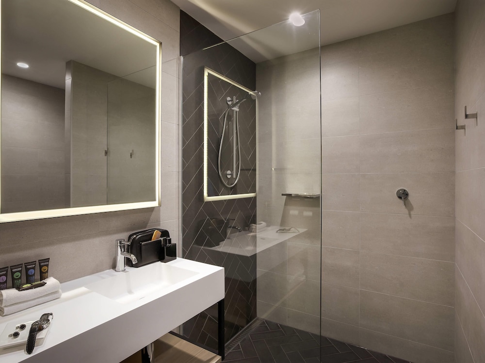 Novotel Melbourne South Wharf 73/76