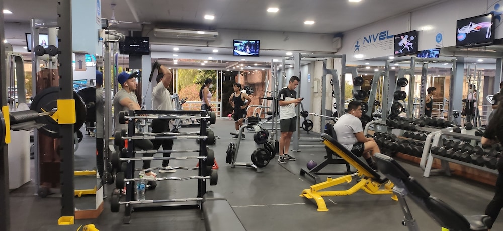 LOS CEIBOS 24/40