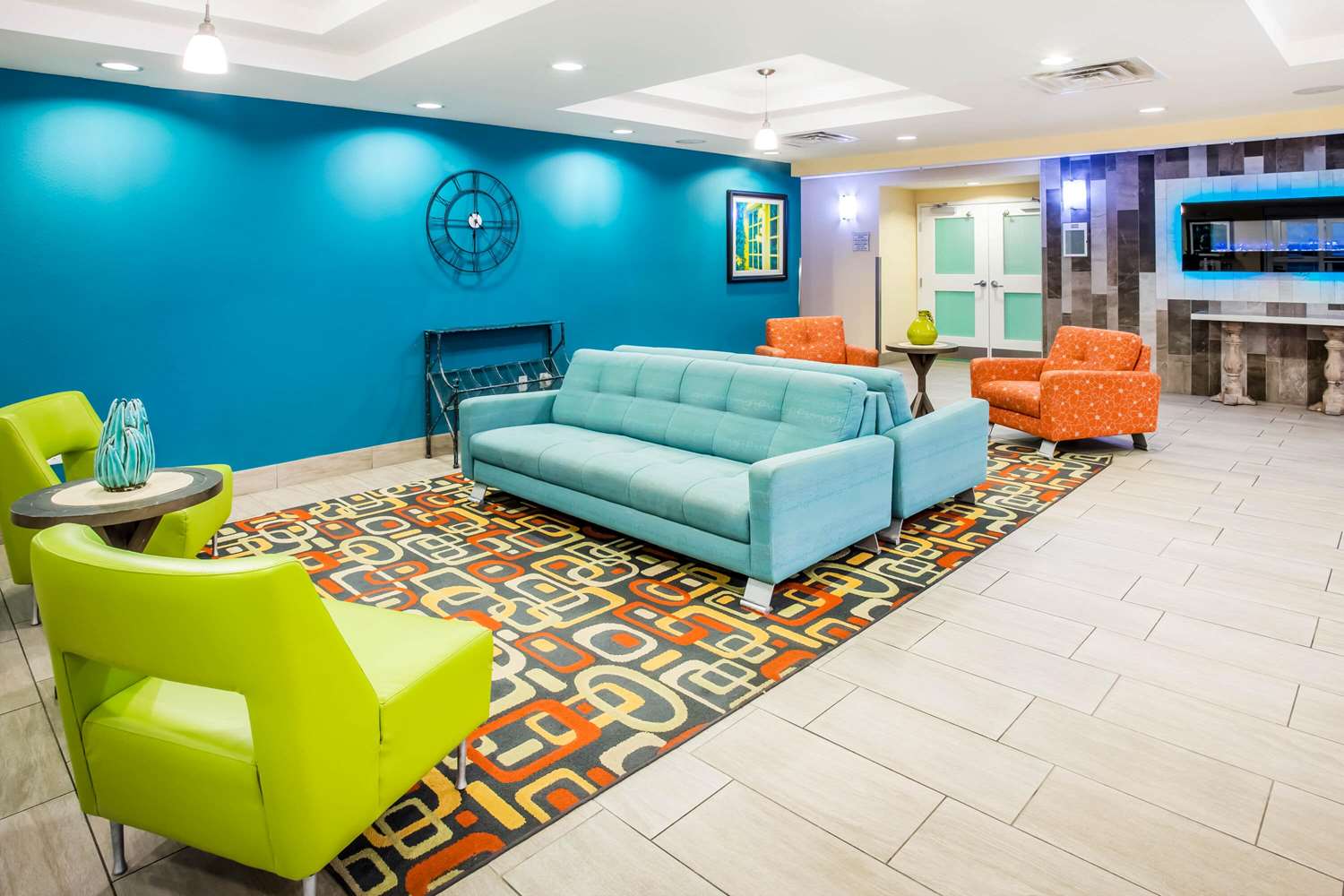 La Quinta Inn & Suites by Wyndham Rochester Mayo Clinic S 14/27