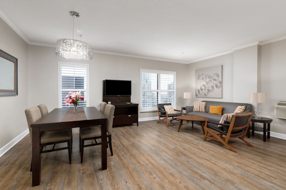 Grand Park Hotel & Suites Downtown Vancouver, Ascend Hotel Collection 48/63